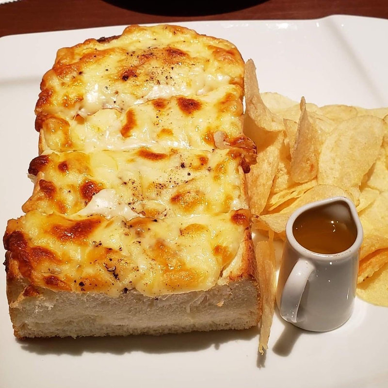 チーズトースト(石釜 ベイクブレッド 茶房 タムタム （石釜 bake bread 茶房 TAM TAM）)