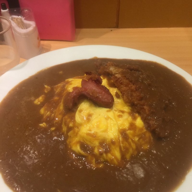 カツオムライス(北海道カリークラブおの)