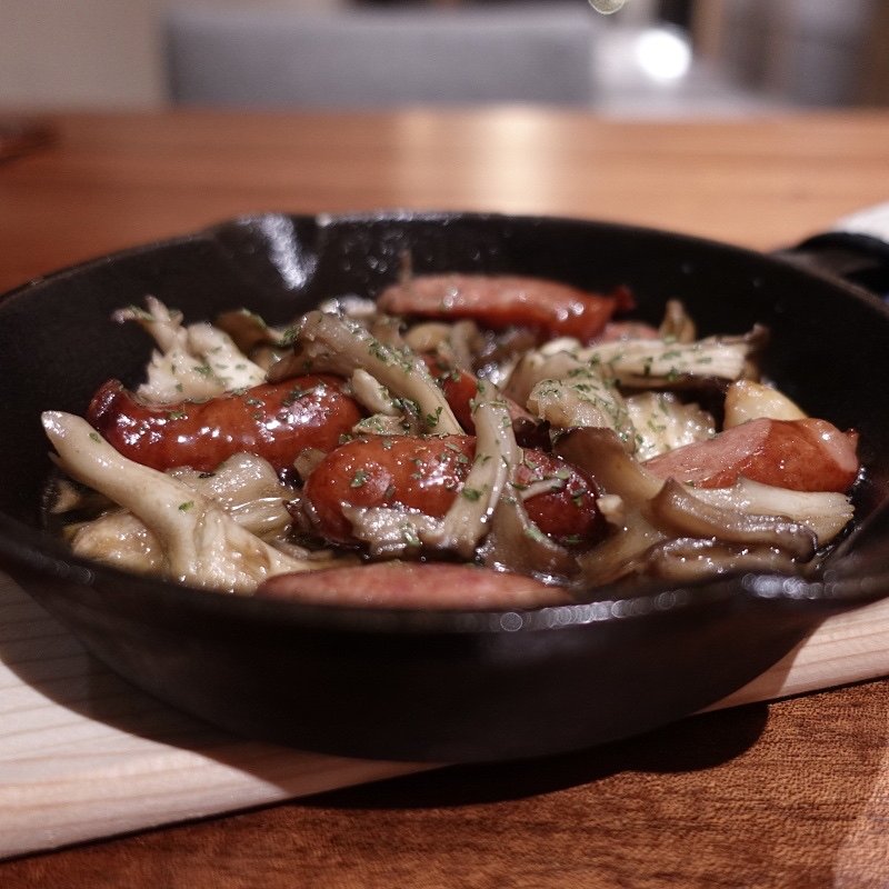 チョリソーのアヒージョ(麦酒堂 かすがい)