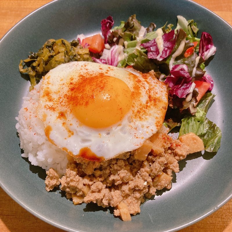 スコップ風ルーロー飯(スコップカフェ （SCOPP CAFE）)