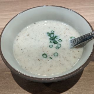 季節野菜のすり流し(十勝ハーブ牛 ホルモン鉄板焼 もん )