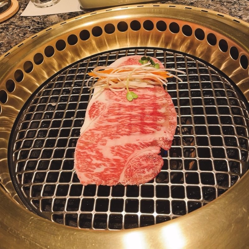 レアステーキ薄焼き(和牛いしざき)