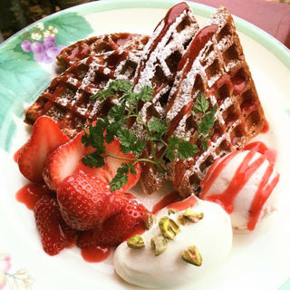 博多あまおうのワッフル(カフェドラパン)