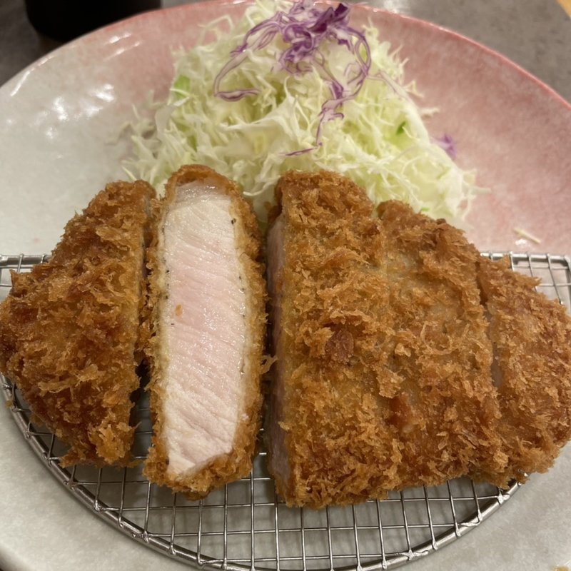 厚切りロースカツ(とんかつ いなば和幸 田町店)