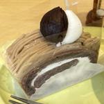 和栗クリームのココアロール(iloilo～cake・cafe・lesson～﻿)