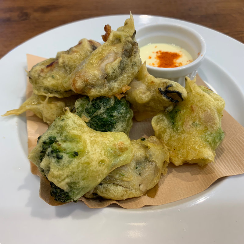 牡蠣とブロッコリーのフリット(オリーブの丘 東上尾店)