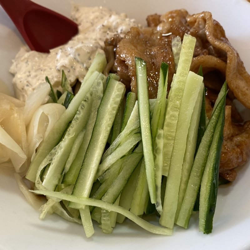 すごい冷やし中華(立川マシマシ 東金市役所ご近所店)