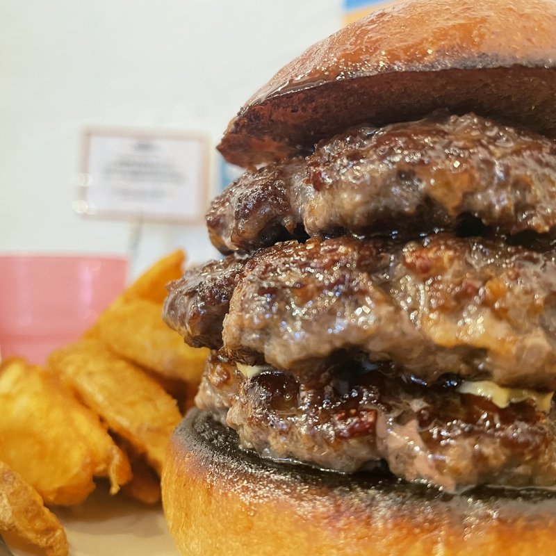 トリプルバーガー(BRISK STAND)