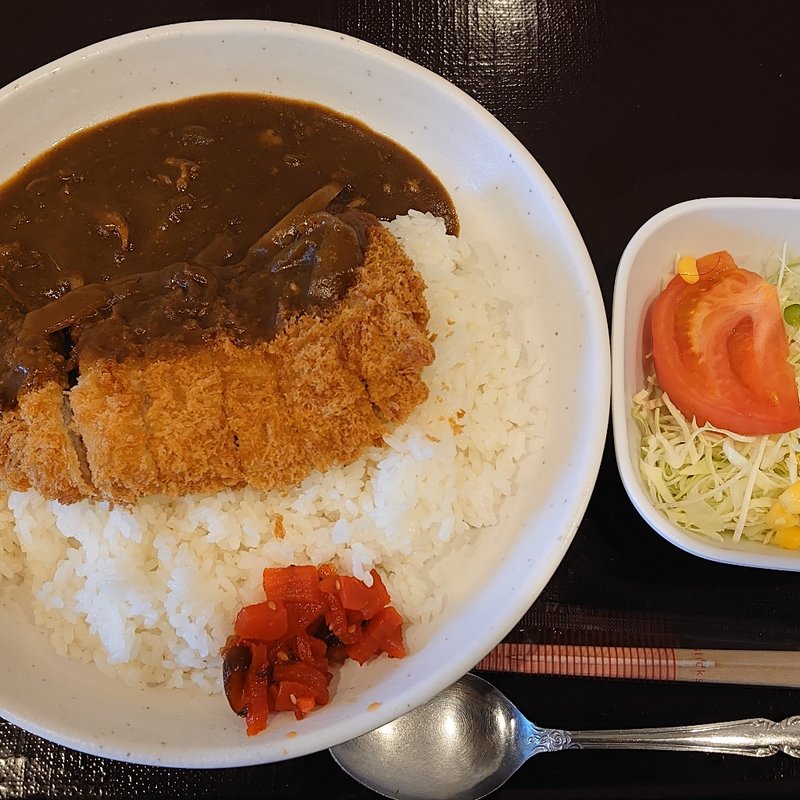 カツカレー(食事処 こもれび)