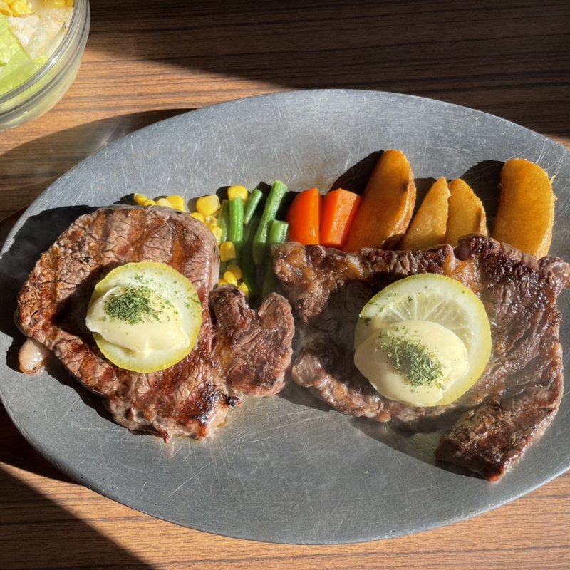 リブ&ヒレ(バーズインカフェ )