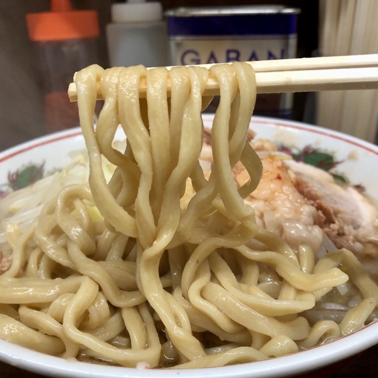 横浜市中区で食べられる人気醤油ラーメンbest30 Sarah サラ