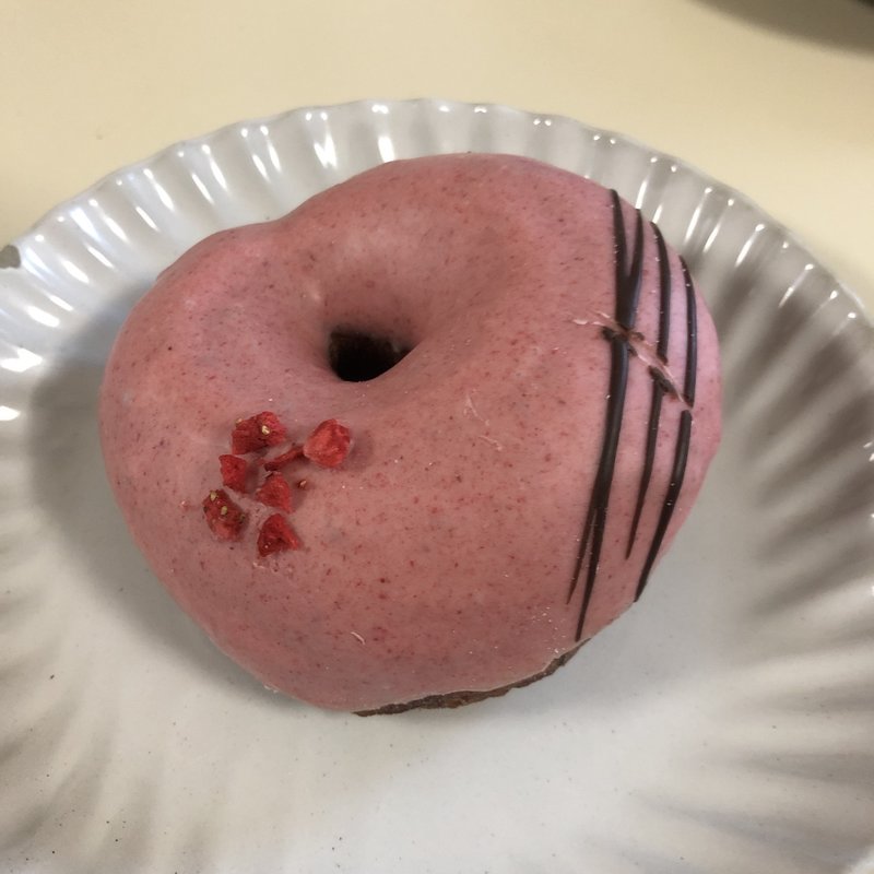 ドーナツあまおう(ブーランジェリー　ラ・テール （ＢＯＵＬＡＮＧＥＲＩＥ　LA TERRE）)