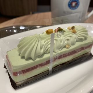ピスタチオ＆ベリーのケーキ(エクセルシオール カフェ 仙台中央通り店 )