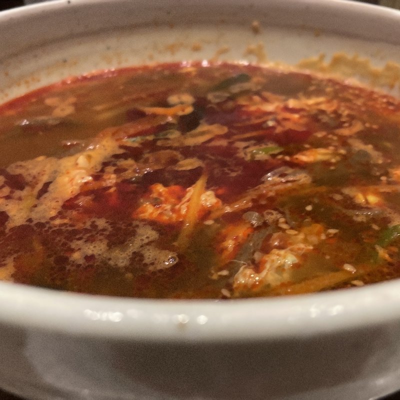 ユッケジャンスープ(鶯谷園 （ウグイスダニエン）)