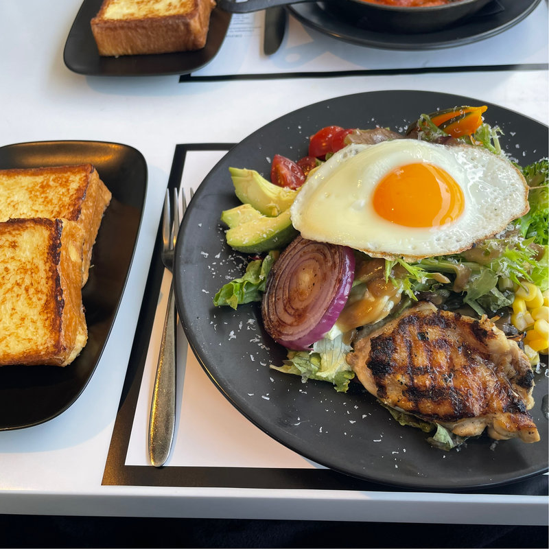 グリルチキンサラダ(マーサーブランチ　テラスハウス東京)