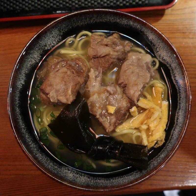 沖縄ソーキそば(ぬちぐすい )