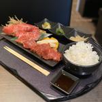 贅沢焼肉ランチ(特選ヒレ、上カルビ、特選赤身)