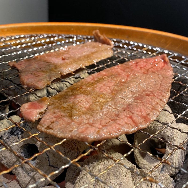 特選ロース(炭火焼肉 TOMO’ｓホルモン)