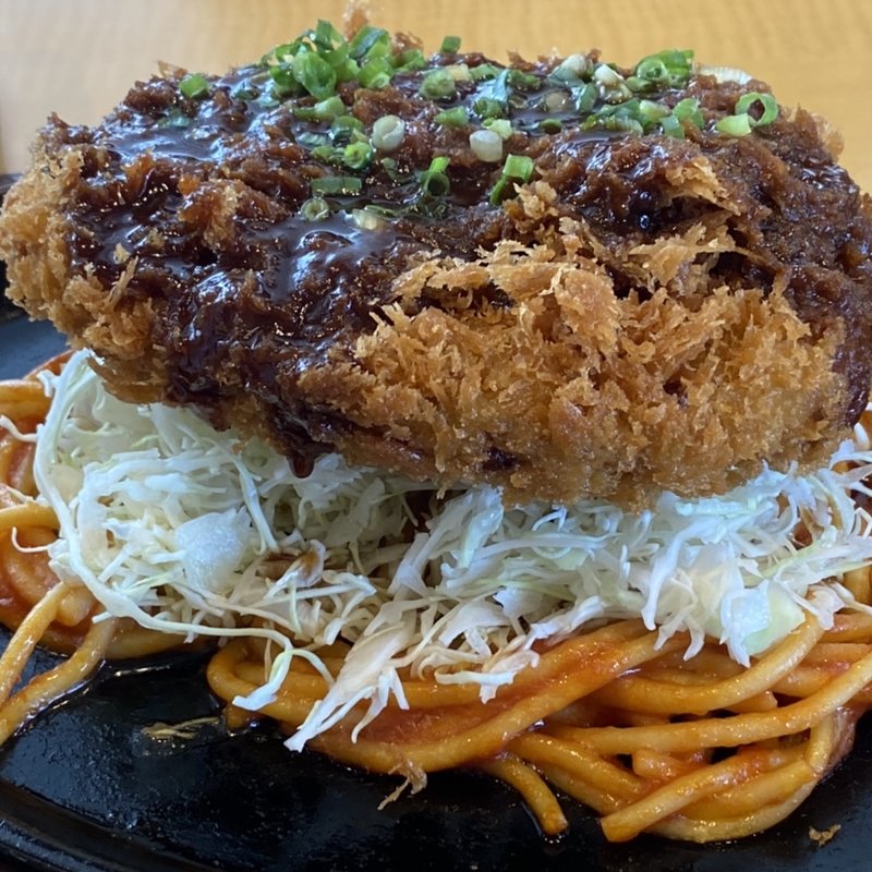 ナポリタンとビーフチーズインメンチカツ(ガスト 仙台鈎取店 )