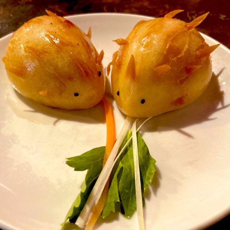 はりねずみのカスタードまん(中国茶館 ニ号店 （チュウゴクサカン）)