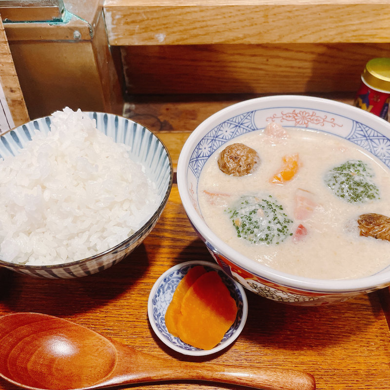 シチュー定食だし巻きオムレツ付き(汁食堂)