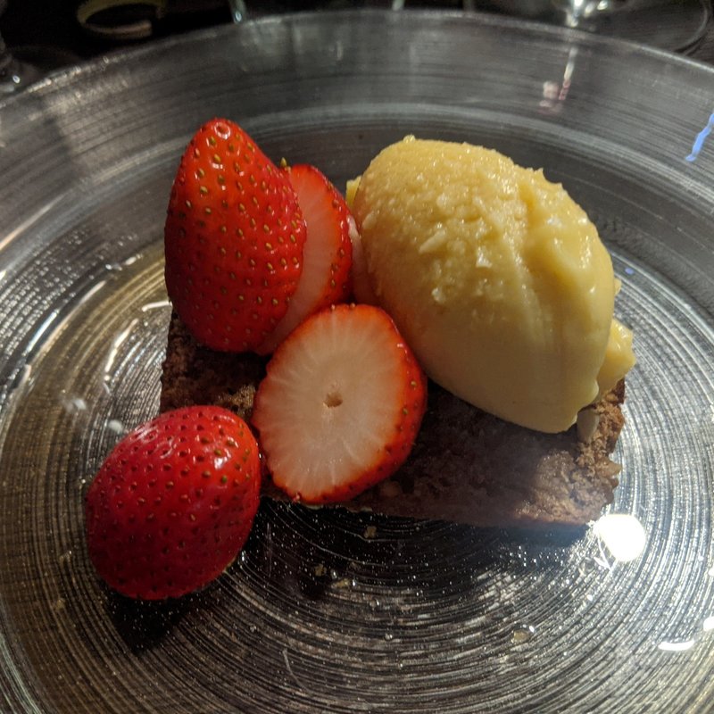 ケーキ、さつまいもムース(ビストロ ワタナベ)