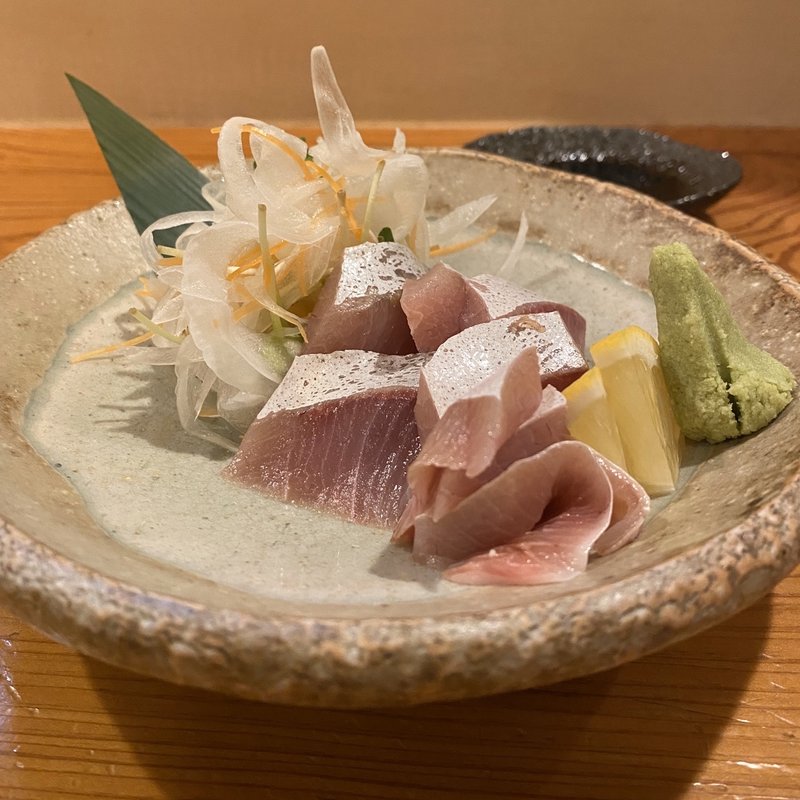 ぶりの造り(旬彩酒房 あうん)