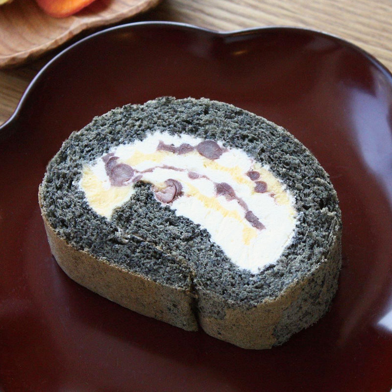 黒ごまのロールケーキ(麻布野菜菓子 )