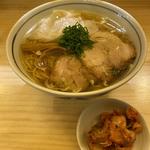 牡蠣煮干しと干し海老の魚介塩ワンタン麺(らぁめん しゅき)