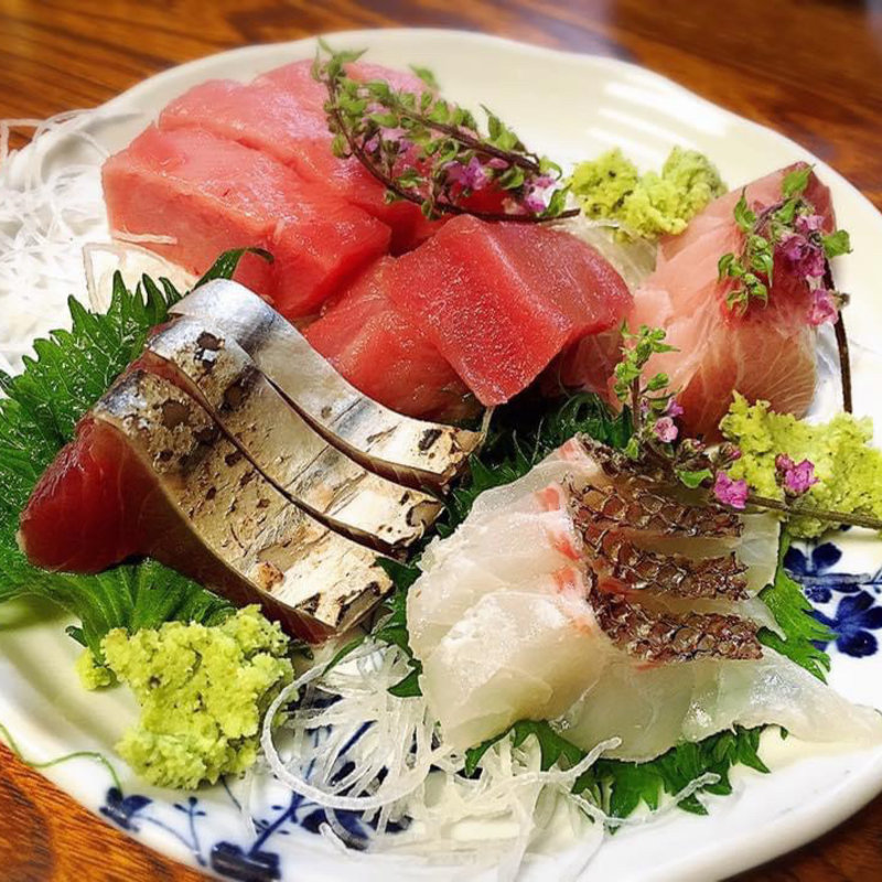 刺身盛り合わせ(三州屋)