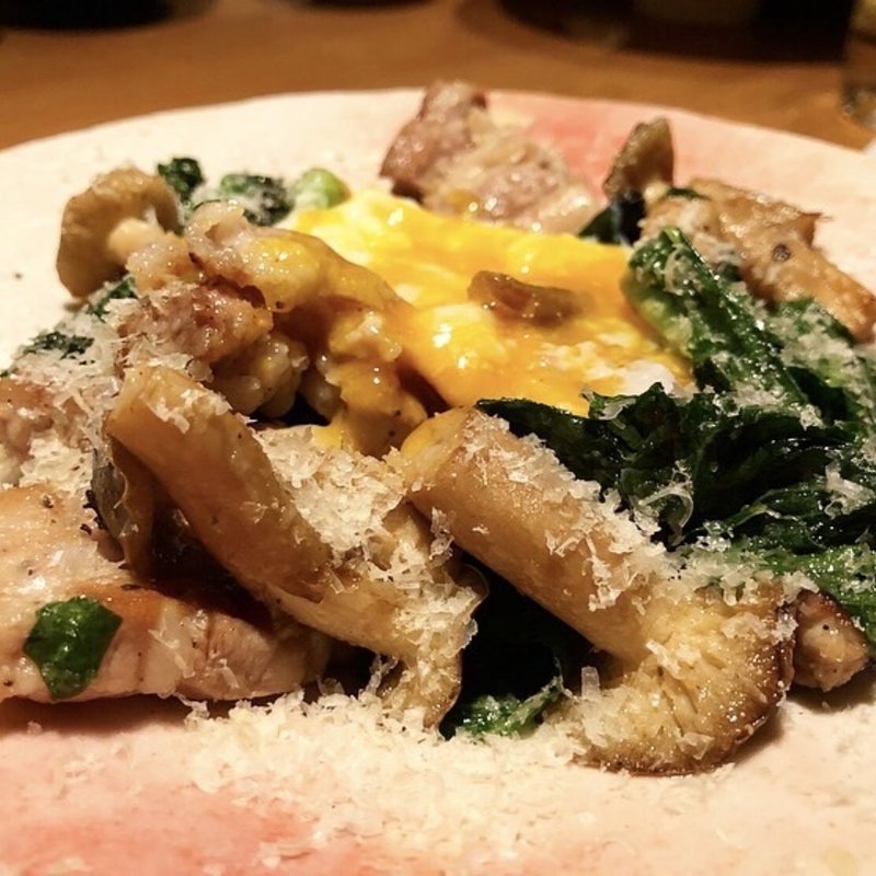 ポークとしめじのソテー(酒場トやさいイソスタンド)