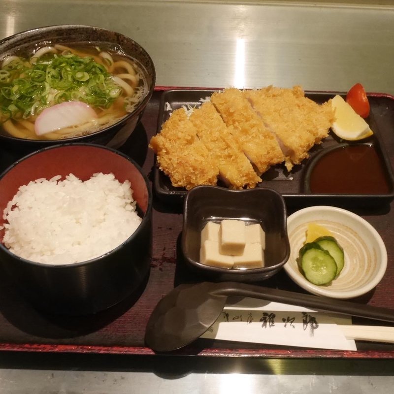 トンカツ定食(讃岐屋 雅次郎 )