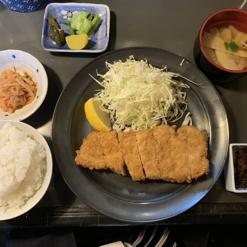 ロースとんかつ定食(とんかつ岩松 )