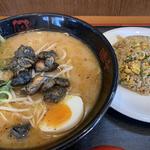 天草大王ラーメンと炒飯のセット(味千ラーメン植木五両店)