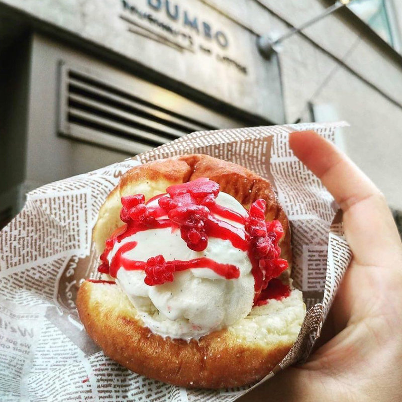 アイスドーナツバーガー(ダンボ ドーナツ アンド コーヒー)