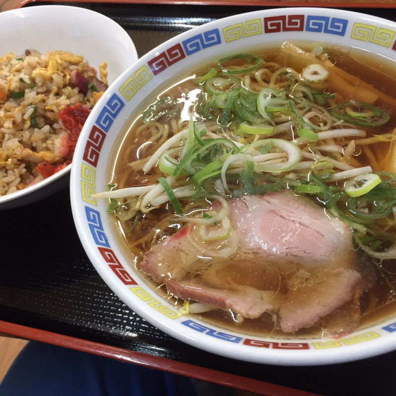 焼きめしとらーめんのセット(お食事処味 )