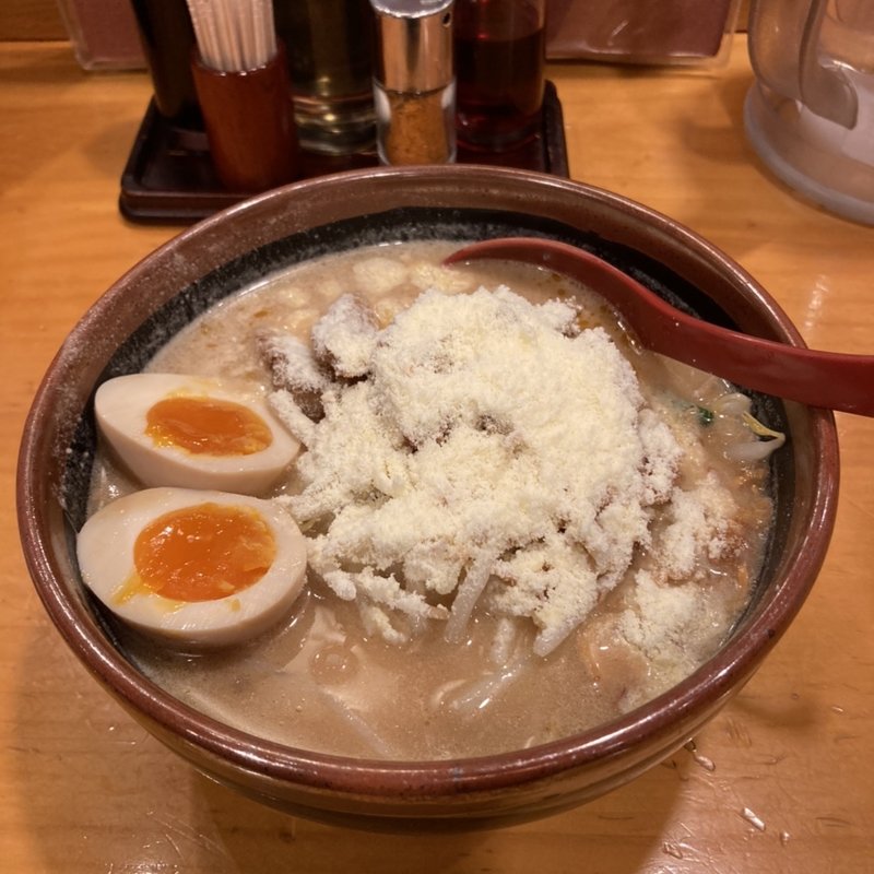 北海道味噌こな雪らーめん（味玉トッピング）(麺場 田所商店 春日部店)