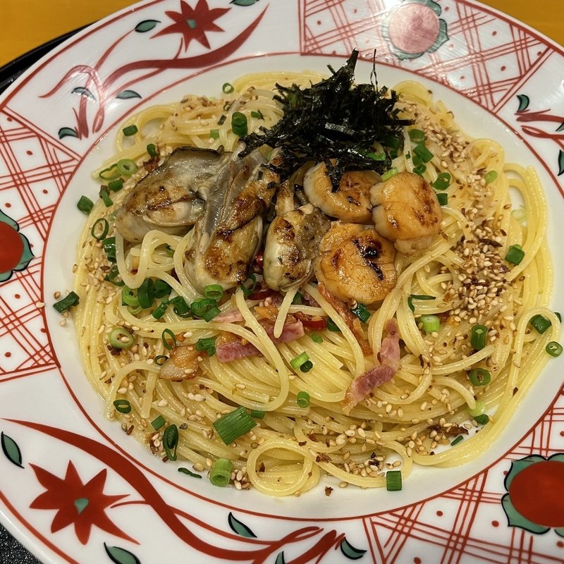 広島産牡蠣と帆立のペペロンチーノ(洋麺屋五右衛門 目黒駅前店)