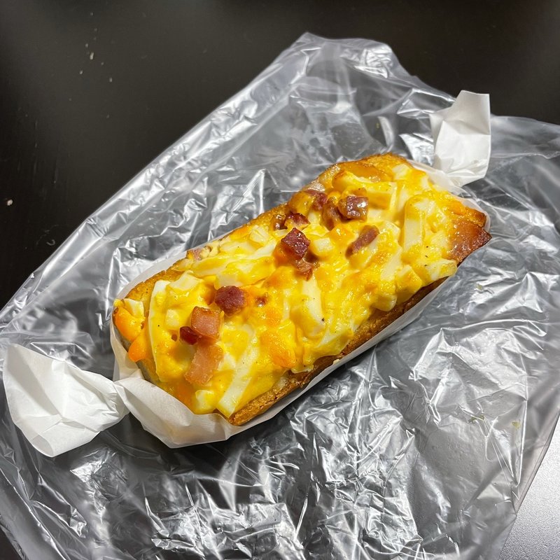 ベーコンエッグのタルティーヌ(ラパンラパン)