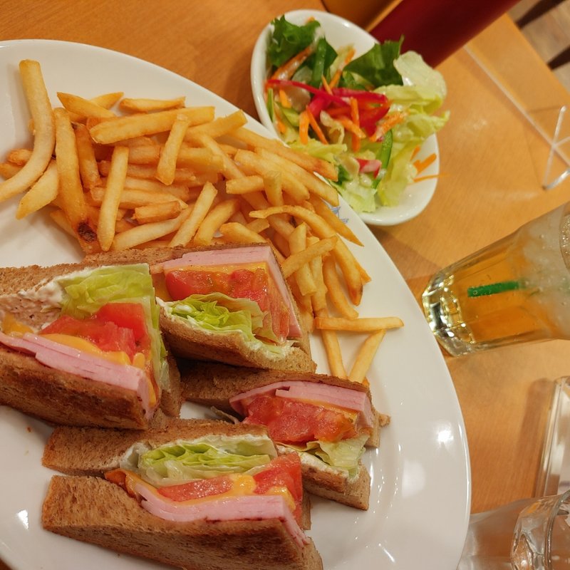 ハムとチーズ(the pantry 丸の内)