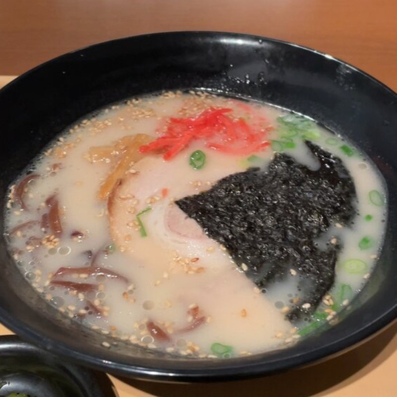 とんこつらーめん(百代茶屋 （ひゃくだいちゃや）)