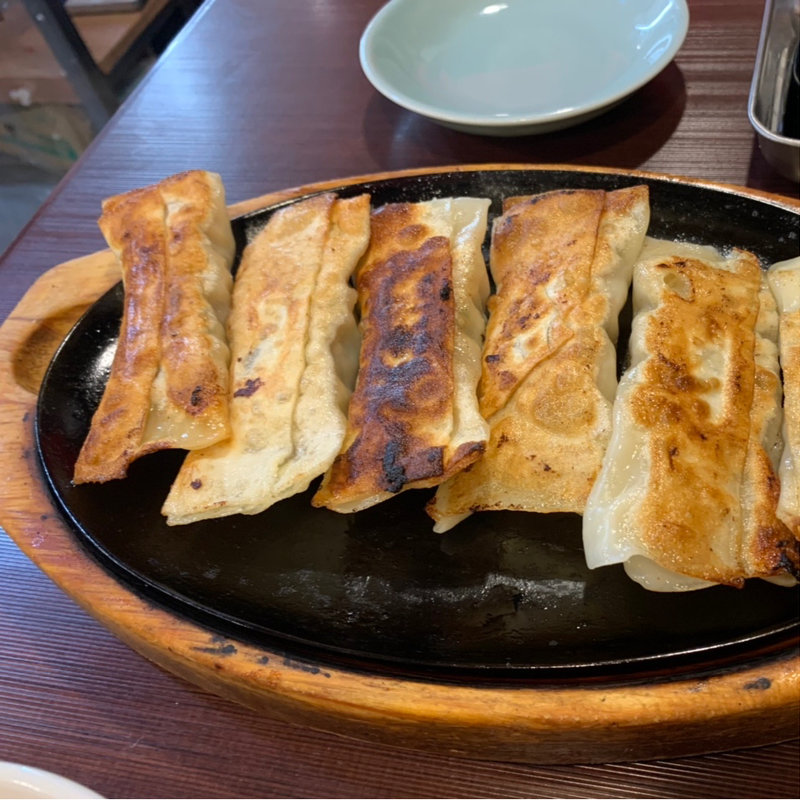 鉄板棒餃子(四川料理 元祖麻婆豆腐 新宿店)
