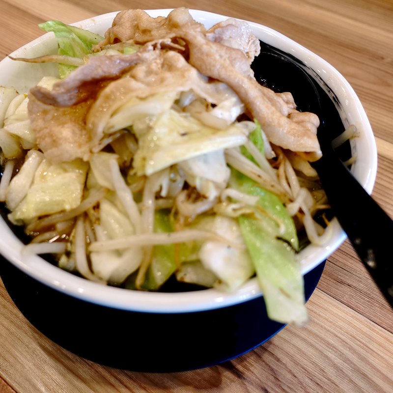 男の根性豚骨黒醤油(男のラーメン 針中野 団長 改)