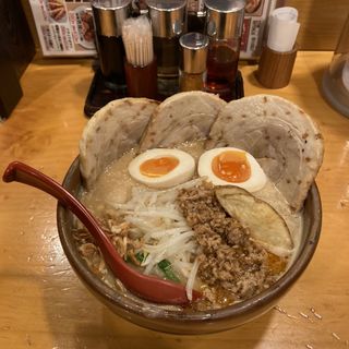 北海道味噌炙り焼豚麺（味玉トッピング）(田所商店 春日部店)