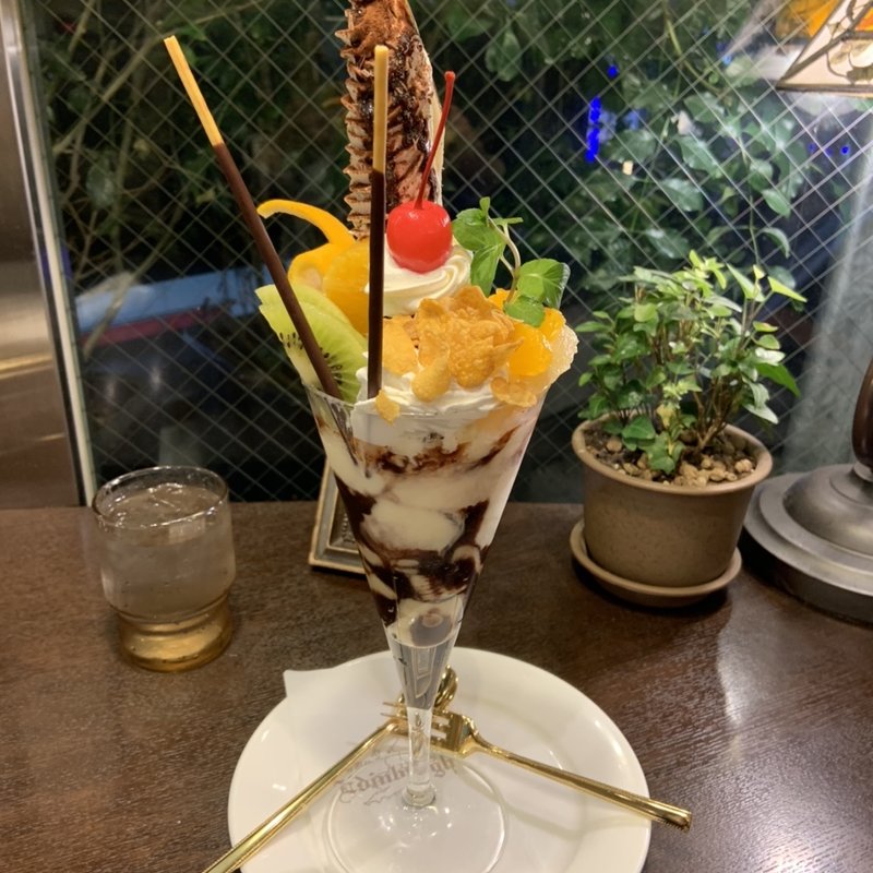 チョコレートパフェ(珈琲貴族エジンバラ)