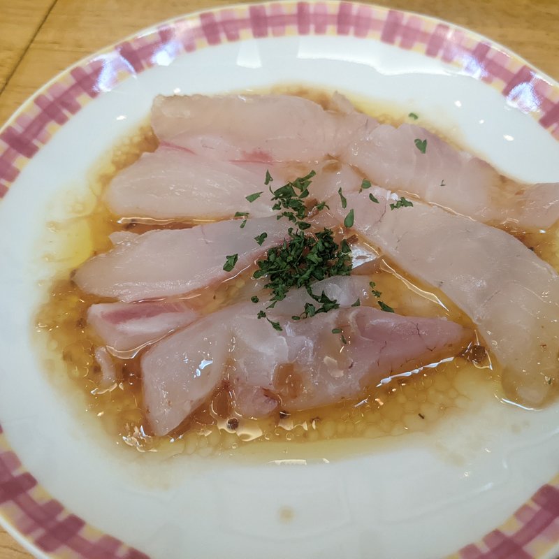 極上活締め真鯛のカルパッチョ(トラットリア ラ マルゲリータ )