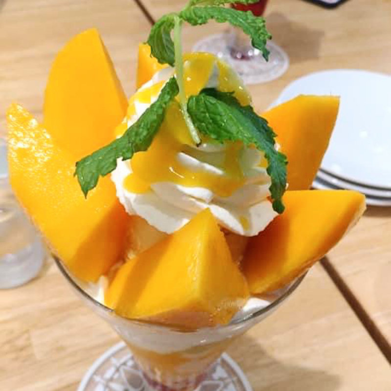 宮崎マンゴーパフェ(ホットケーキパーラー フルフル 赤坂店 （Fru-Full）)