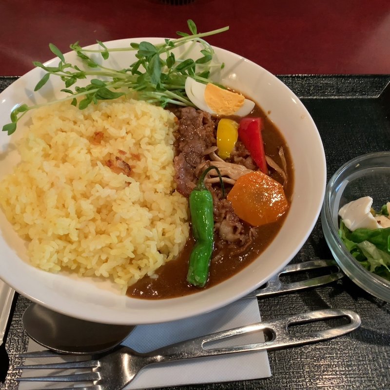 牛バラ焼肉カレー(ユマ・ミーナ)