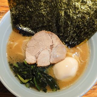 味玉ラーメン+のり(武蔵家 大井町店 （むさしや）)