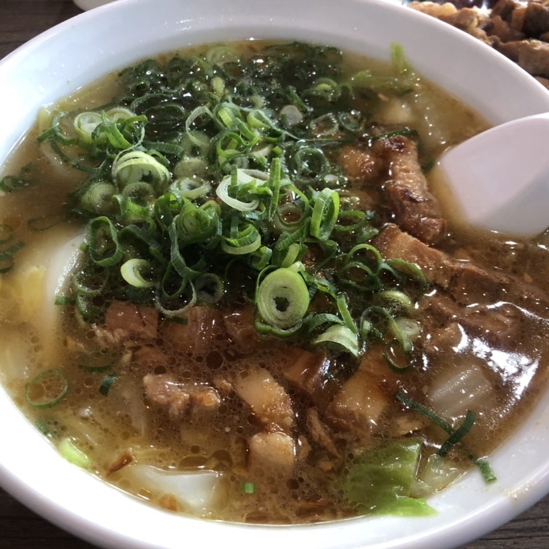 台湾ラーメン(台湾 同客餃子館 （タイワントンクーギョウザカン）)